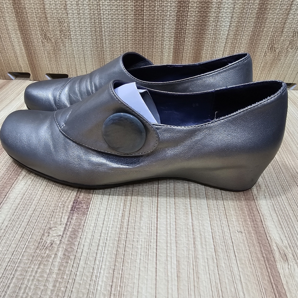 Women's Vaneli Maxy Wedge Loafer Shoes Size 8M NWOT